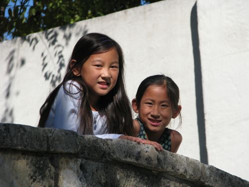 Pretty girls on the LaVillita Bridge.